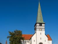 Am Platz vor der Sankt Nicolai Kirche - Rønne